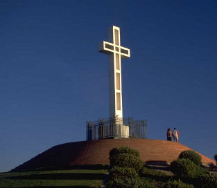 Christian Link Exchagne - Cross Christian Monument